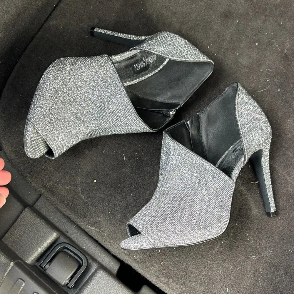 Michael Kors Glittering Silver Heels